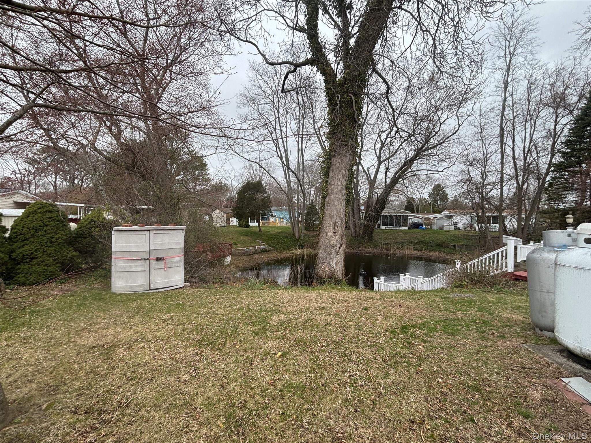 1661 Old Country Road, Unit 417 Riverhead, NY 11901 - Photo 5 of 20