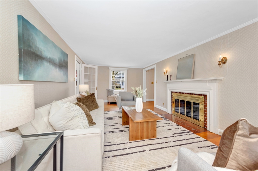 377 Park Avenue Arlington, MA 02476 - Photo 13 of 39