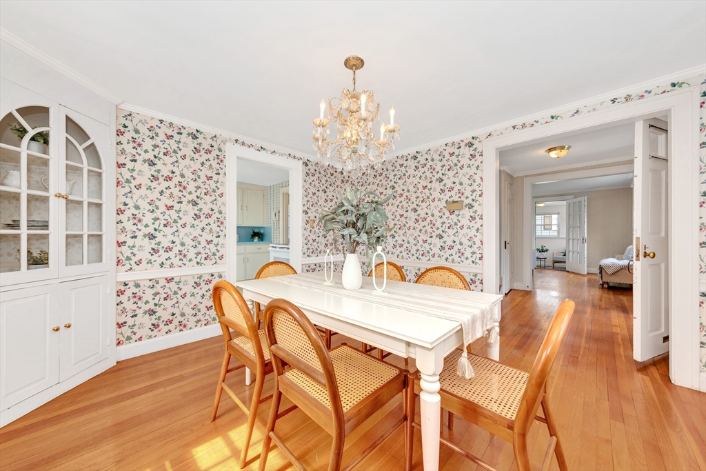 377 Park Avenue Arlington, MA 02476 - Photo 20 of 39