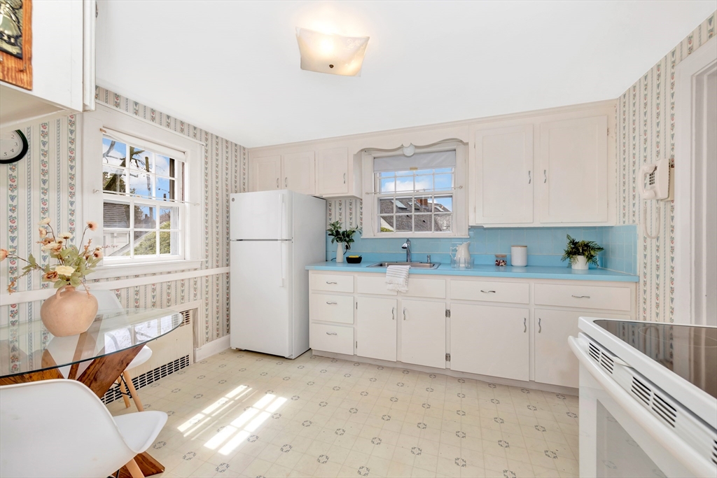 377 Park Avenue Arlington, MA 02476 - Photo 21 of 39