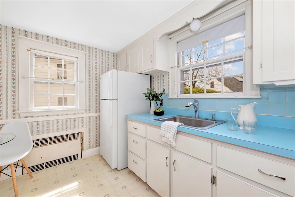 377 Park Avenue Arlington, MA 02476 - Photo 23 of 39