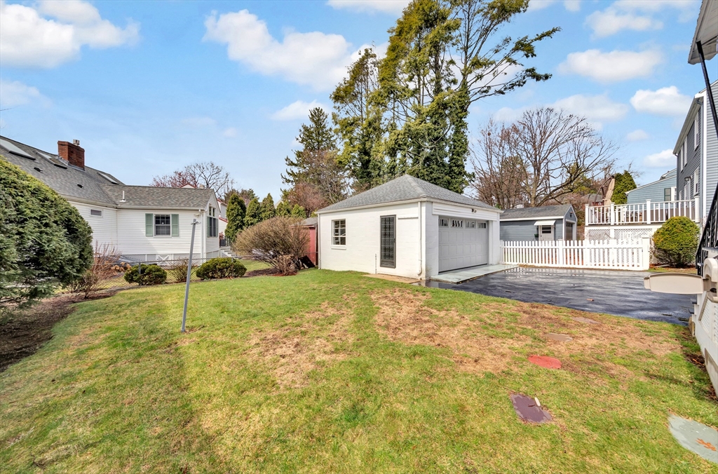 377 Park Avenue Arlington, MA 02476 - Photo 7 of 39