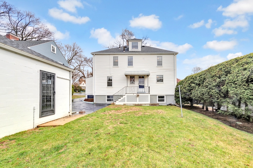 377 Park Avenue Arlington, MA 02476 - Photo 8 of 39