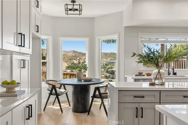 $1,475,000 | 3315 View Pointe Drive, Westlake Village, CA 91361