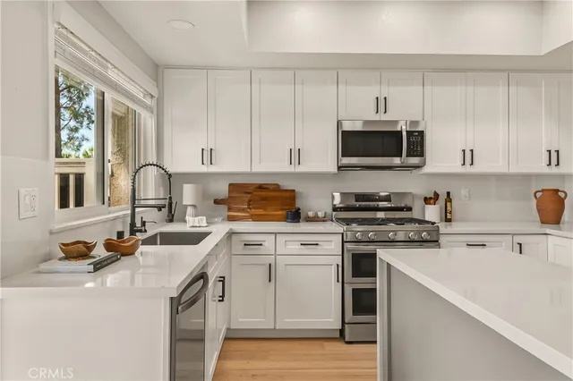 $1,475,000 | 3315 View Pointe Drive, Westlake Village, CA 91361