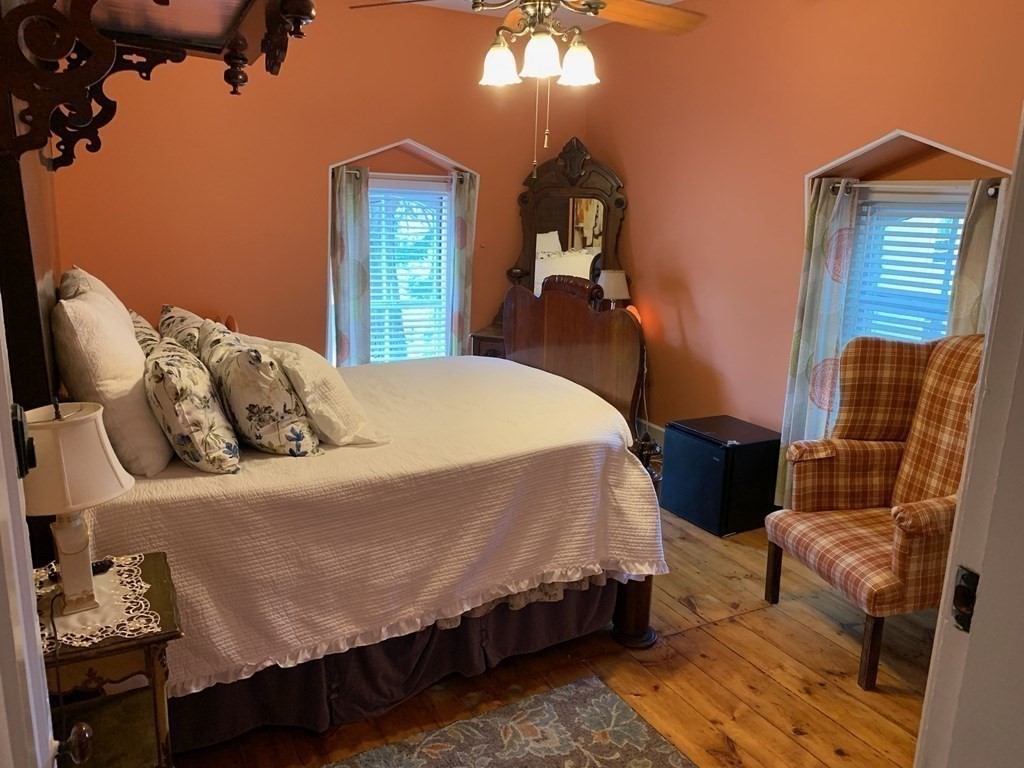 2 Oxford Place Worcester, MA 01609 - Photo 33 of 42