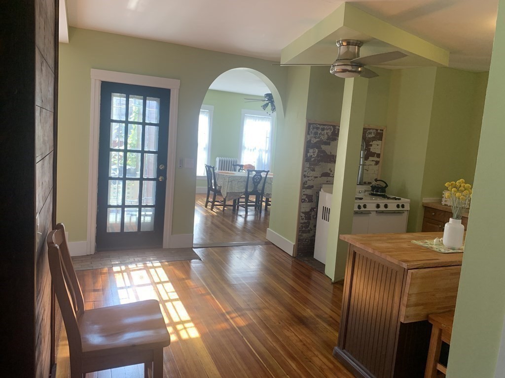 2 Oxford Place Worcester, MA 01609 - Photo 9 of 42