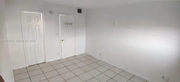 $1,800 | 4550 Northwest 9th Street, Unit 706E, Miami, FL 33126