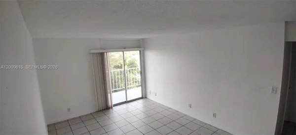 $1,800 | 4550 Northwest 9th Street, Unit 706E, Miami, FL 33126