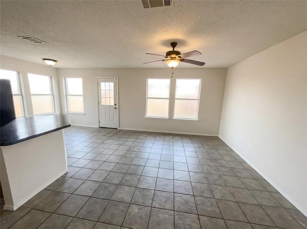 2029 Diamond Ridge Drive Carrollton, TX 75010 - Photo 16 of 20