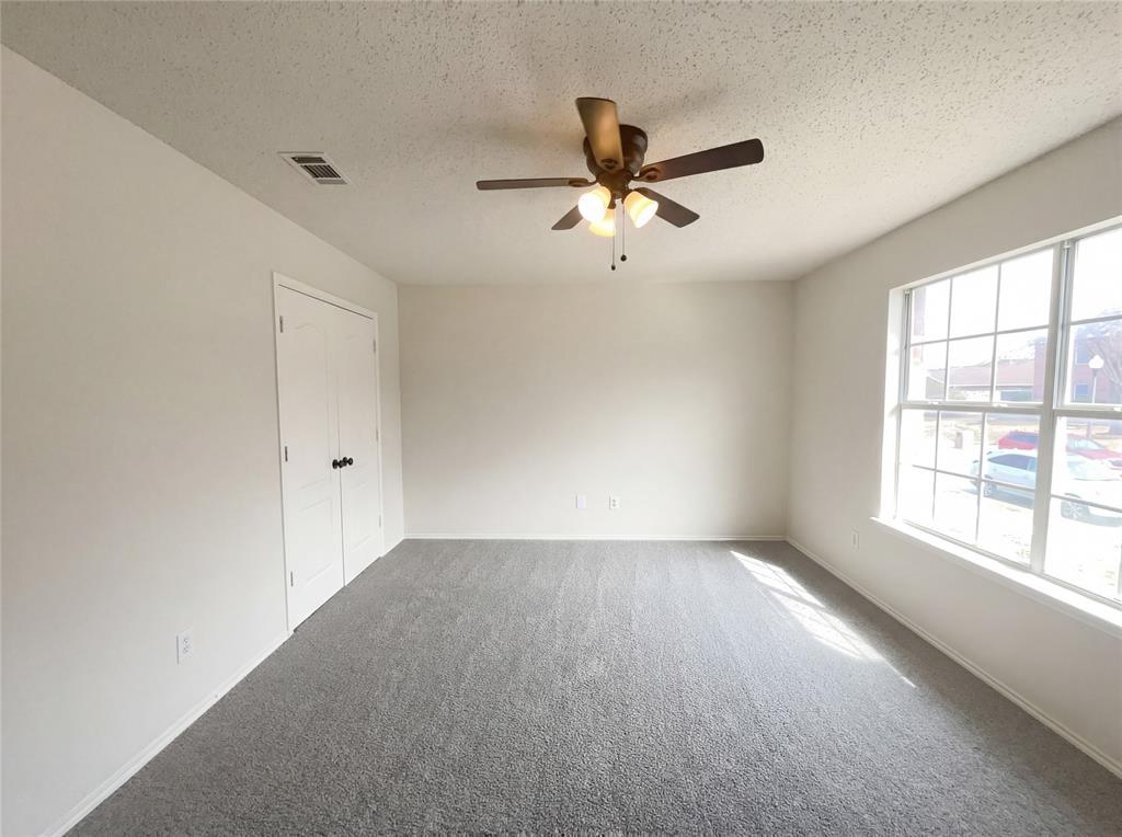 2029 Diamond Ridge Drive Carrollton, TX 75010 - Photo 6 of 20