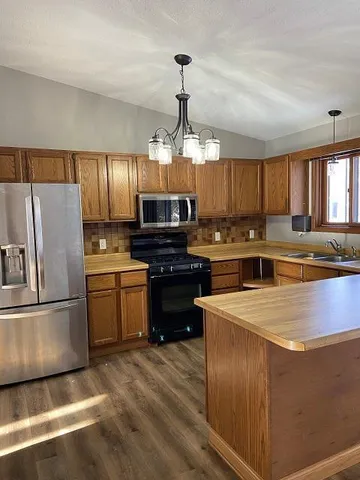 $429,900 | 10750 62nd Street North, Stillwater, MN 55082