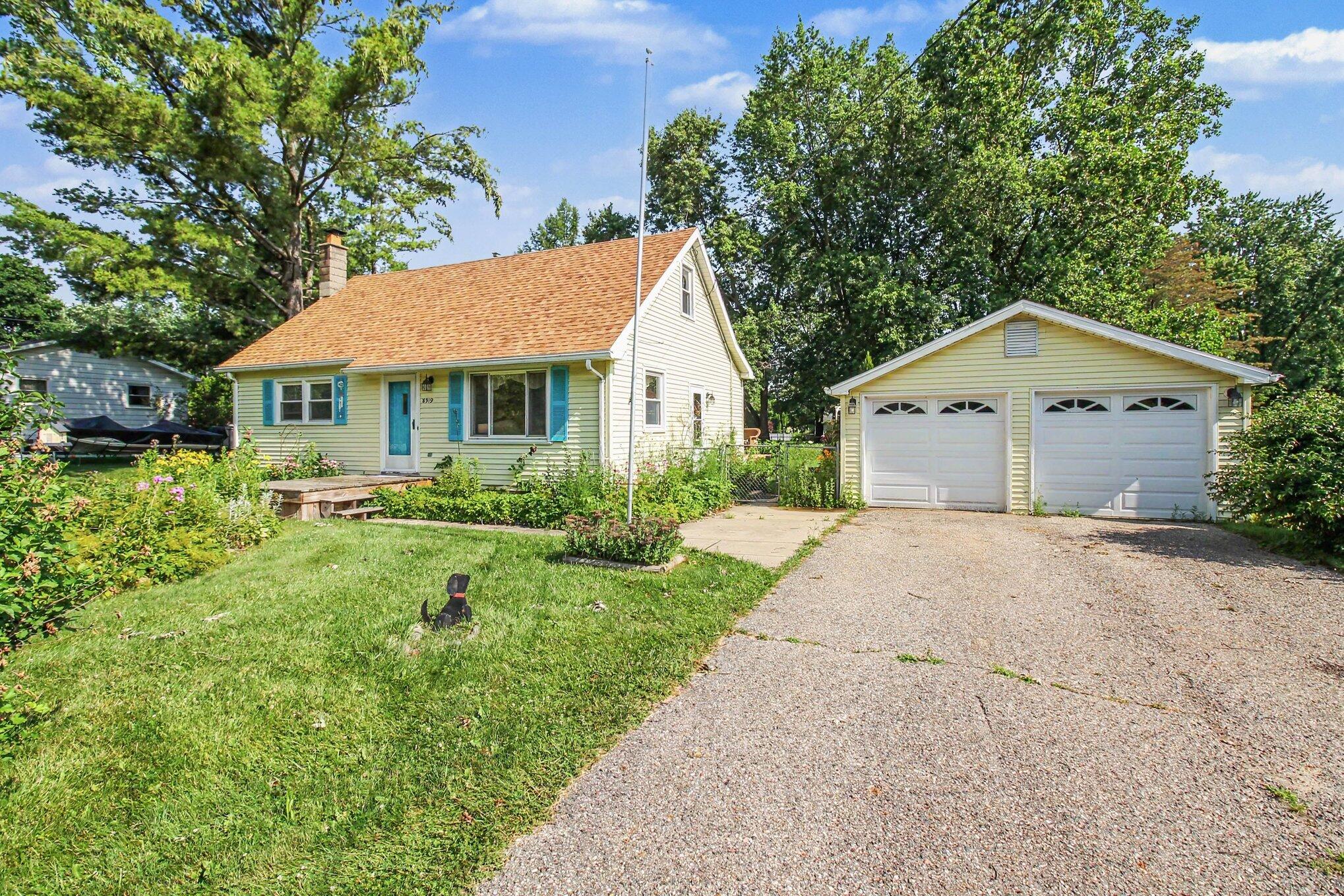 8919 Windsor Highway Dimondale, MI 48821 - Photo 3 of 28 005_file_1527