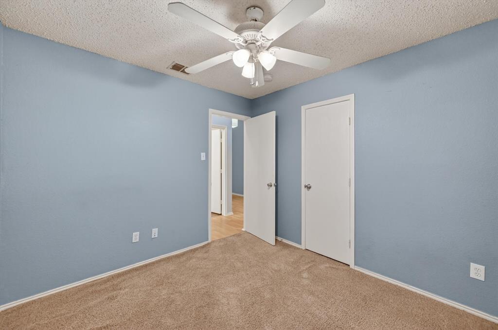 1001 Ridge Top Drive Burleson, TX 76028 - Photo 17 of 37