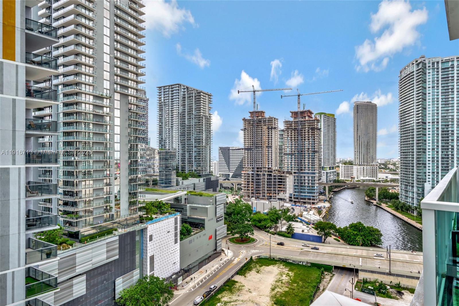 41 Southeast 5th Street, Unit 1212 Miami, FL 33131 - Photo 2 of 37 a view of balcony with city view