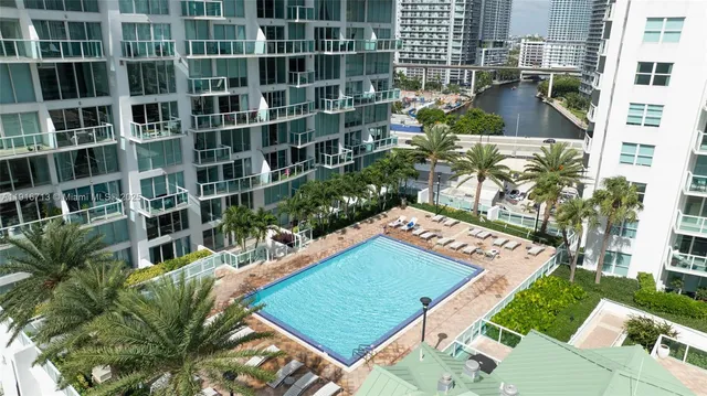 $475,000 | 41 Southeast 5th Street, Unit 1212, Miami, FL 33131