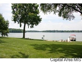 172 Maple Grove Lane Springfield, IL 62712 - Photo 3 of 11
