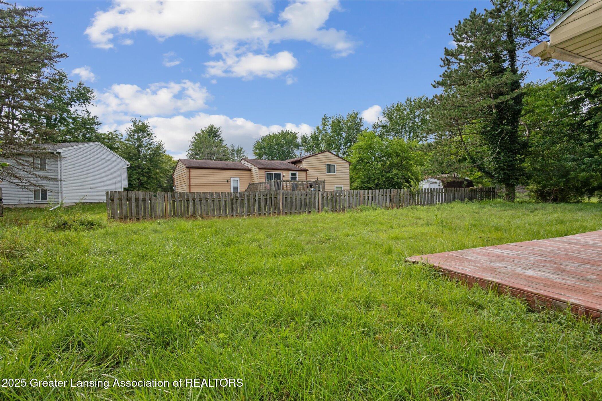 6050 South Waverly Road Lansing, MI 48911 - Photo 34 of 40 37-6050-S-Waverly-Rd-Lansing-MI-48911-Wi