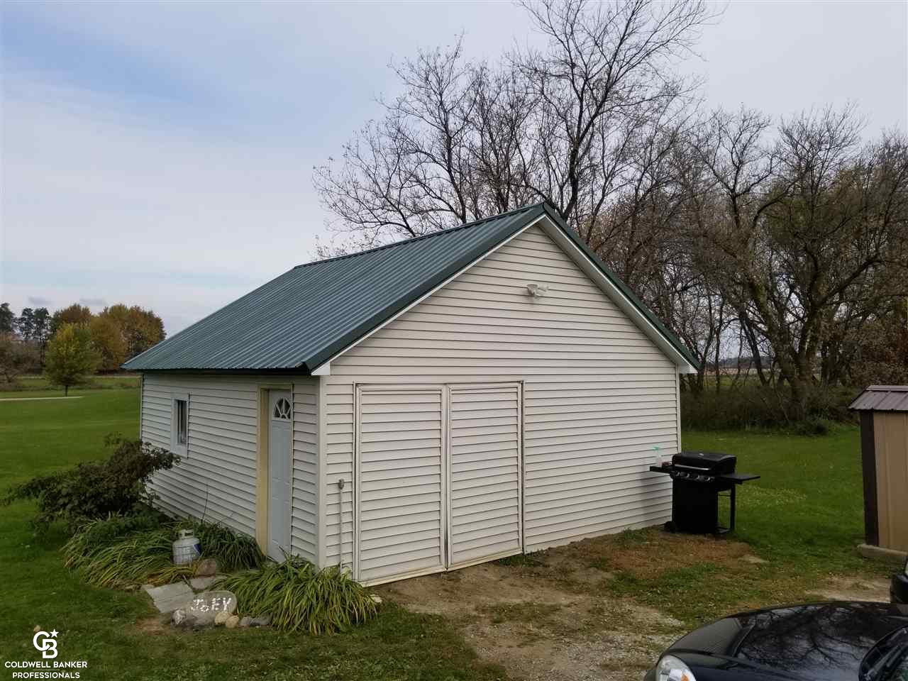 8439 Bricker Road Yale, MI 48097 - Photo 17 of 29