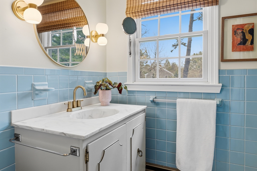 26 Windsor Road Sandwich, MA 02563 - Photo 29 of 42