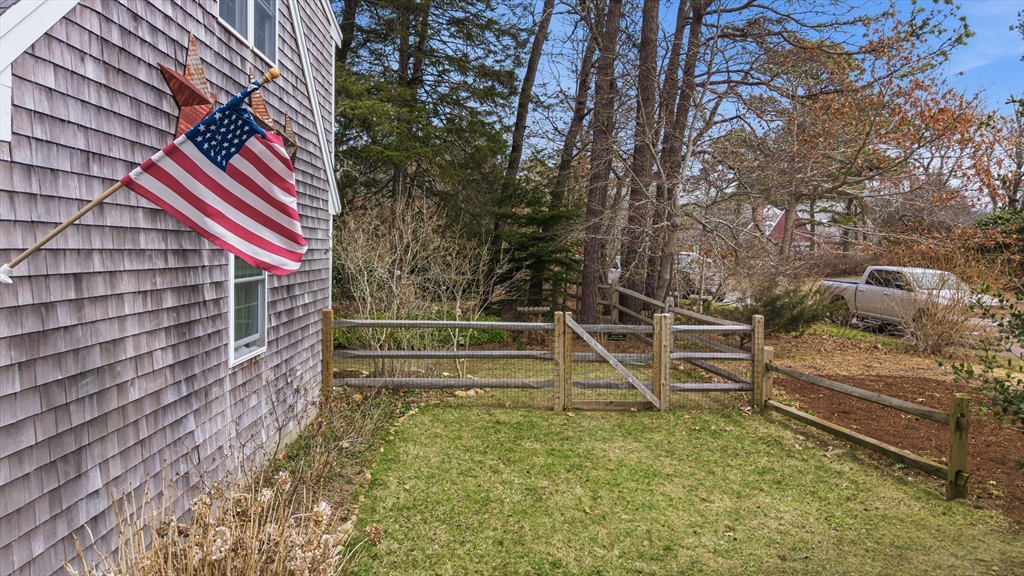 26 Windsor Road Sandwich, MA 02563 - Photo 37 of 42