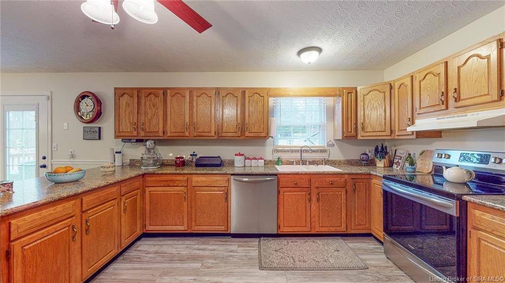 8101 Heil Road Henryville, IN 47126 - Photo 4 of 50 Gallery Image 4