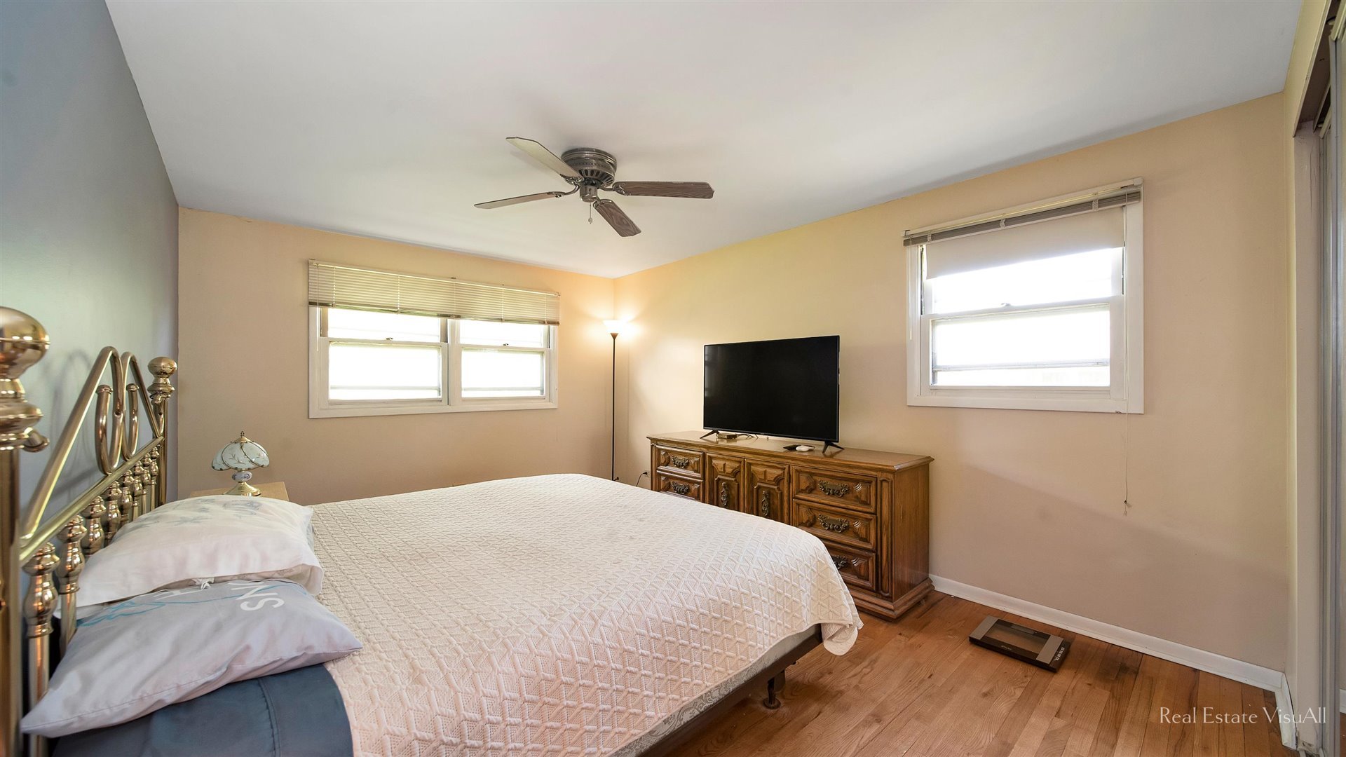 1248 Ridgeway Drive Elgin, IL 60123 - Photo 6 of 16