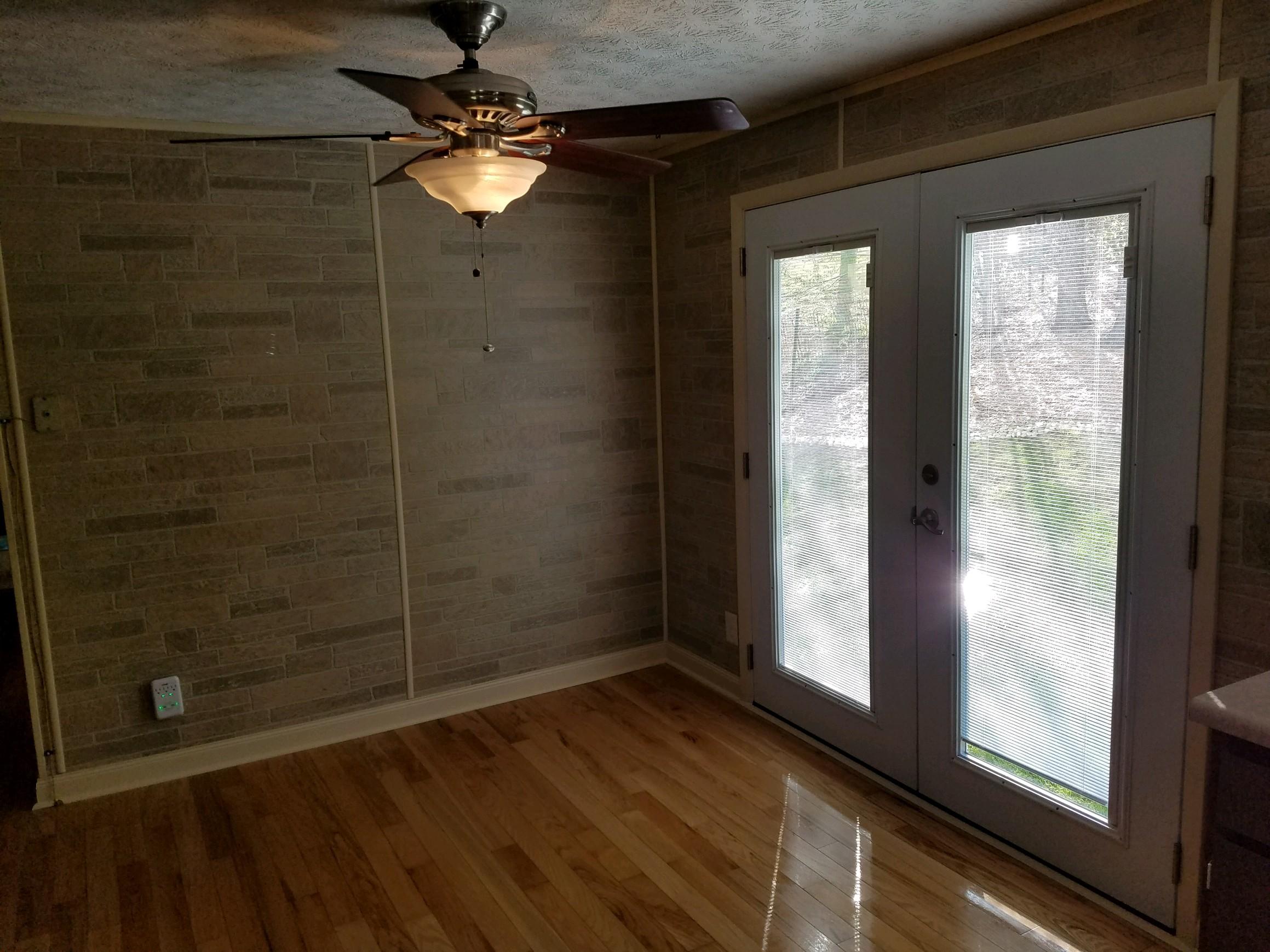 2613 Springwood Road Fincastle, VA 24090 - Photo 5 of 12 A8BC82F6-90B1-41DD-BF93-608B20E94AC0