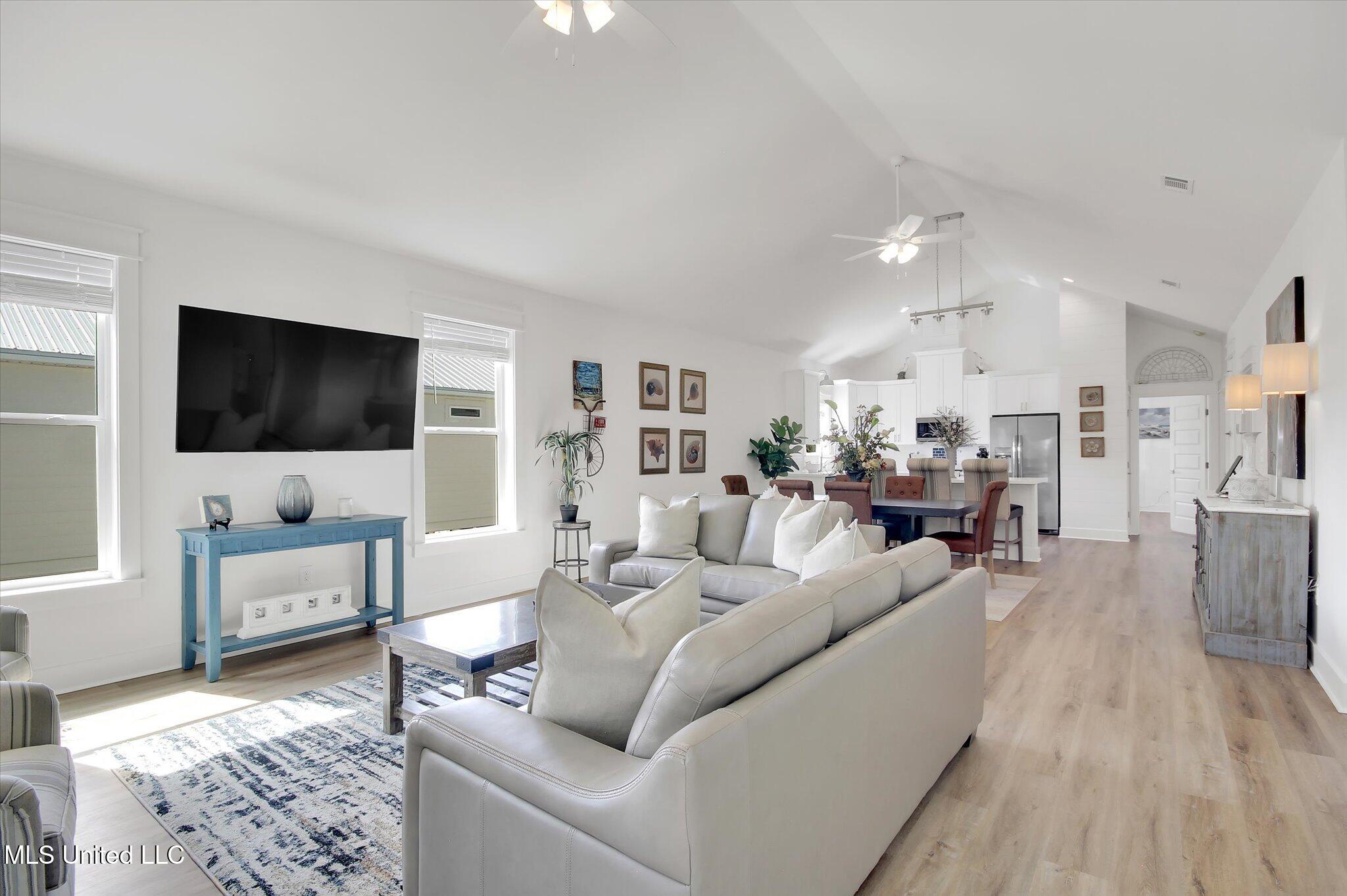 219 Demetz Avenue Pass Christian, MS 39571 - Photo 4 of 12 22-IMG_8360