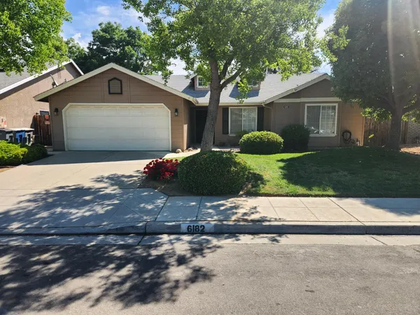 $410,000 | 6182 North Tracy Avenue, Fresno, CA 93722