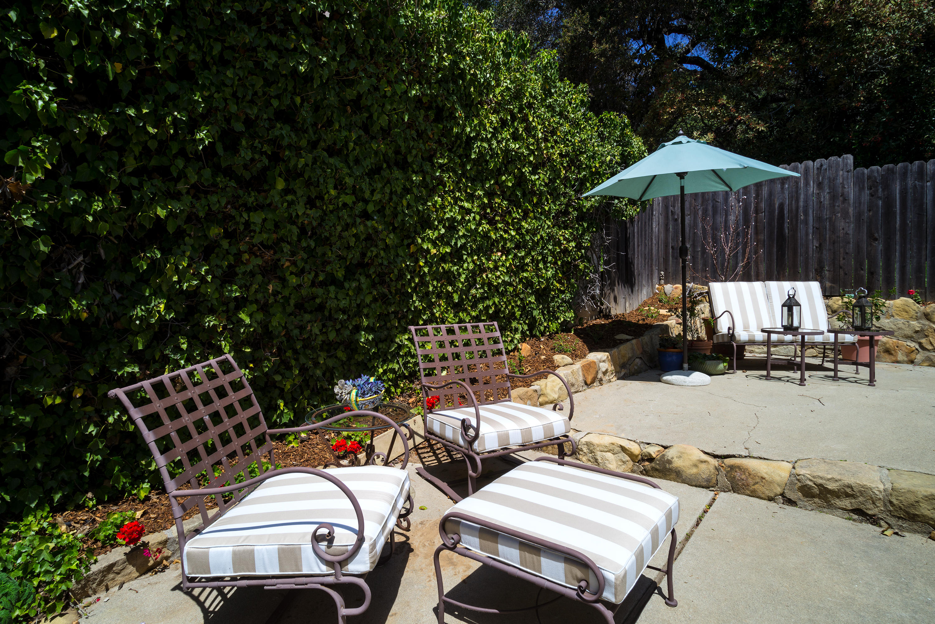 817 Moreno Road Santa Barbara, CA 93103 - Photo 33 of 38 Private Backyard