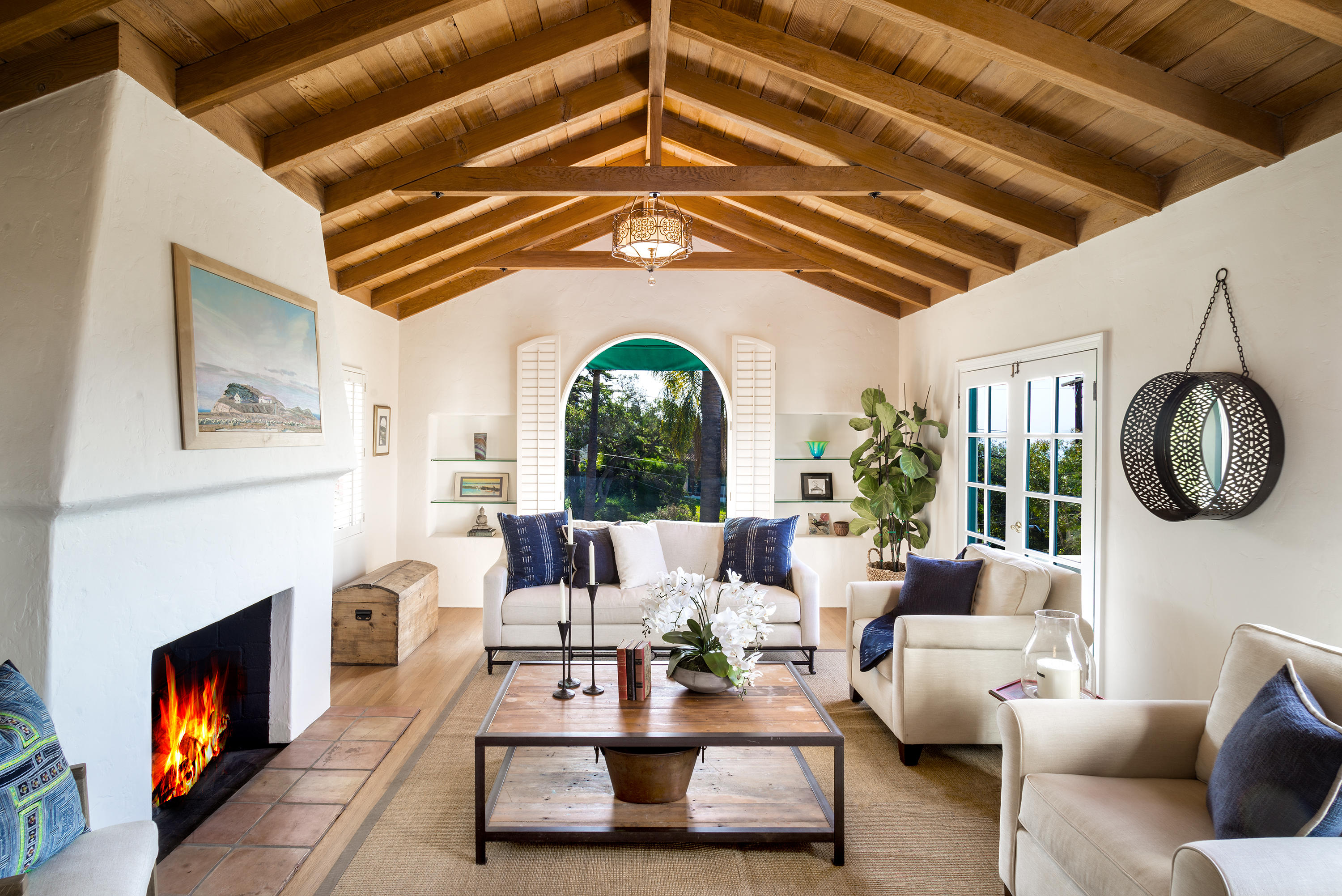 817 Moreno Road Santa Barbara, CA 93103 - Photo 7 of 38 Large Arch Window & Fireplace