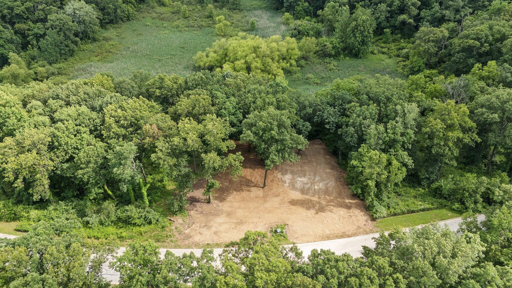 753 Verdano Terrace Crown Point, IN 46307 - Photo 6 of 13 2048x1152