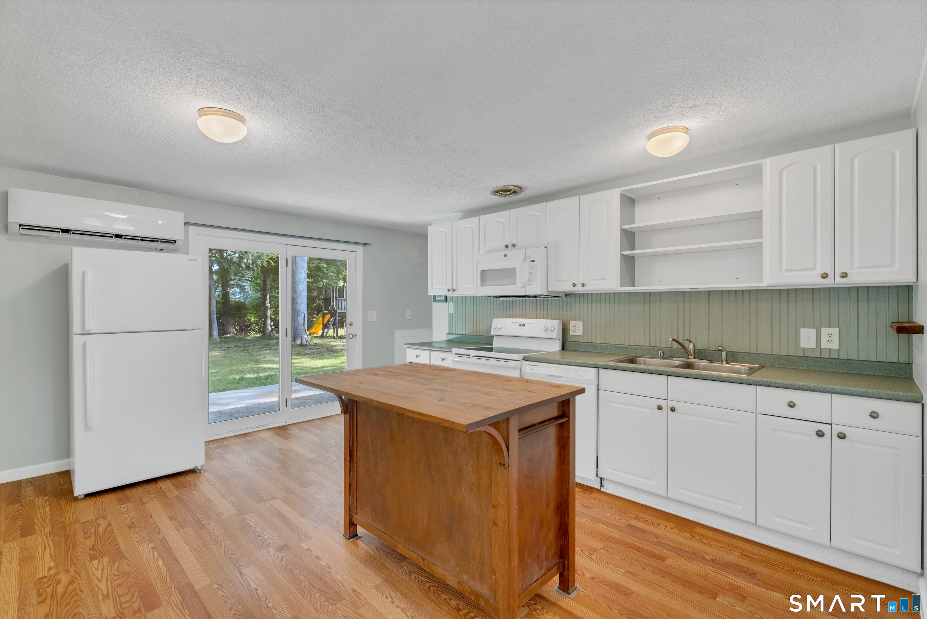 13 Pennywise Lane Ledyard, CT 06339 - Photo 9 of 26