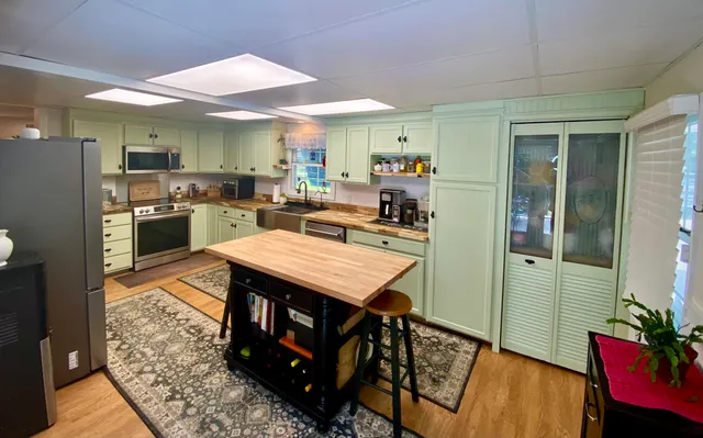 $599,900 | 353 Pine Tree Road, Lake Mary, FL 32746