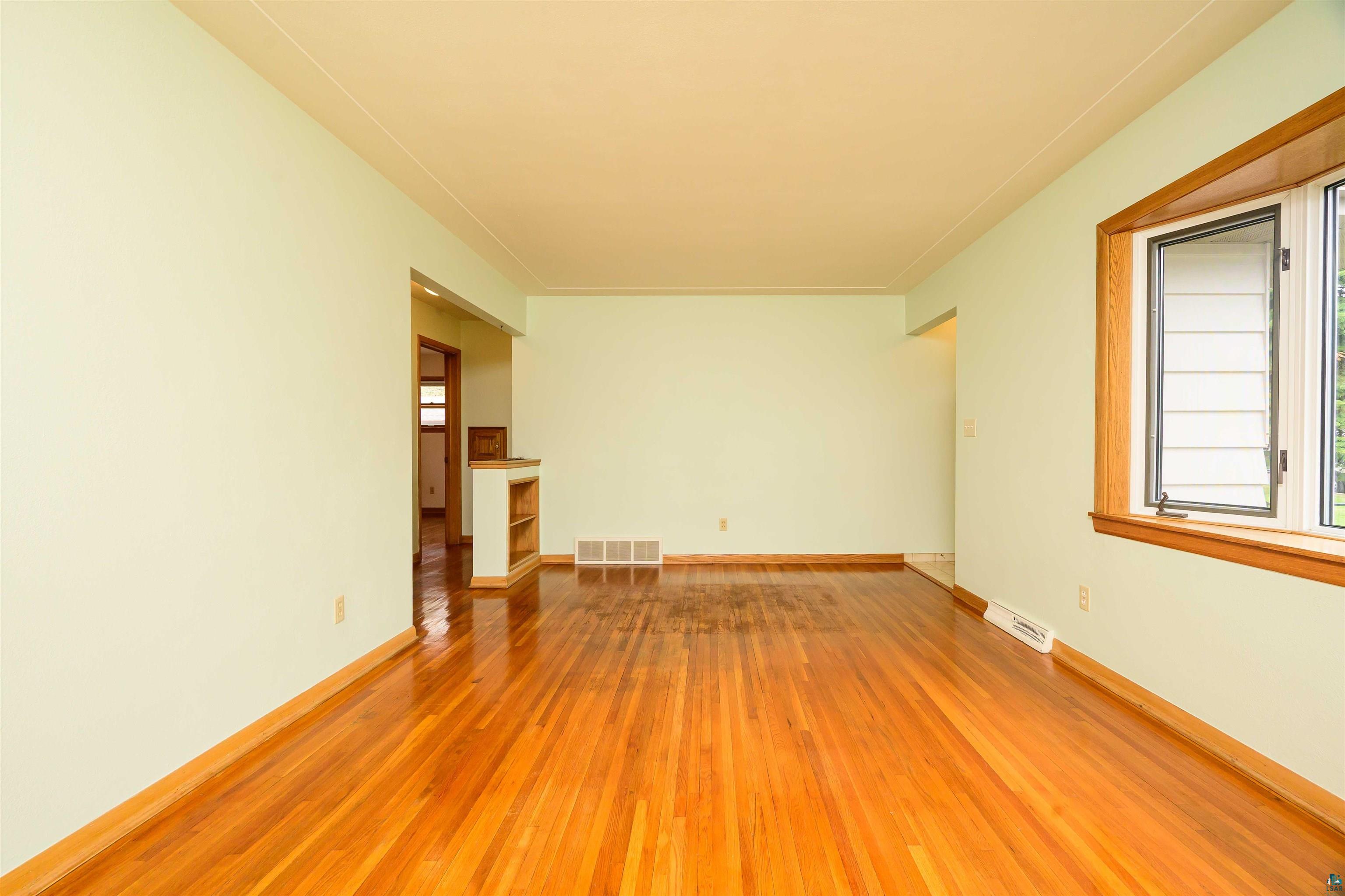 5014 Avondale Street Duluth, MN 55804 - Photo 5 of 68