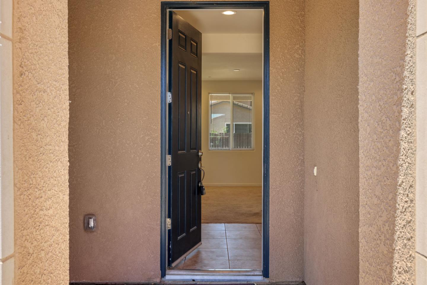 4355 Strathmore Place Merced, CA 95348 - Photo 5 of 40 Gallery Image 5