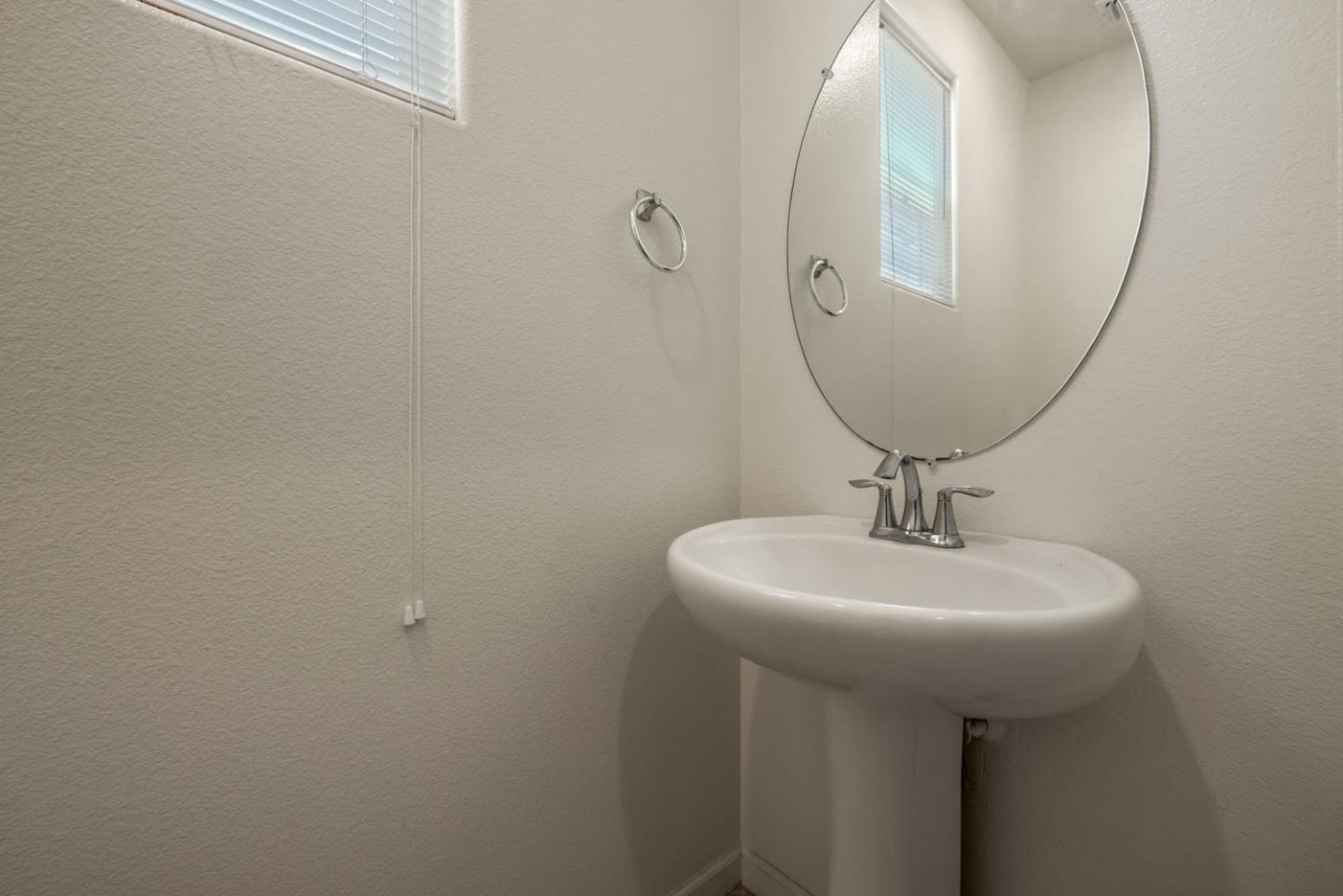 4355 Strathmore Place Merced, CA 95348 - Photo 8 of 40 Gallery Image 8