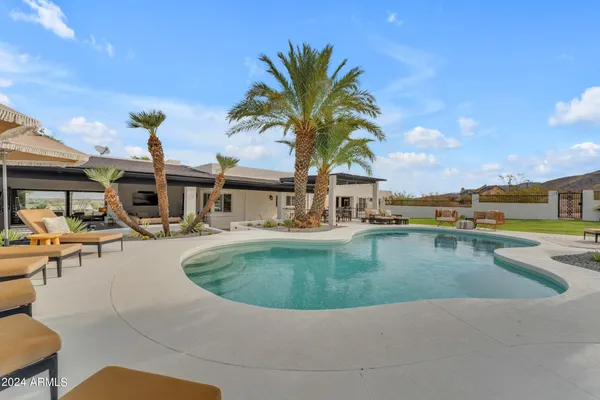 $1,479,000 | 2449 West Sunrise Drive, Phoenix, AZ 85041