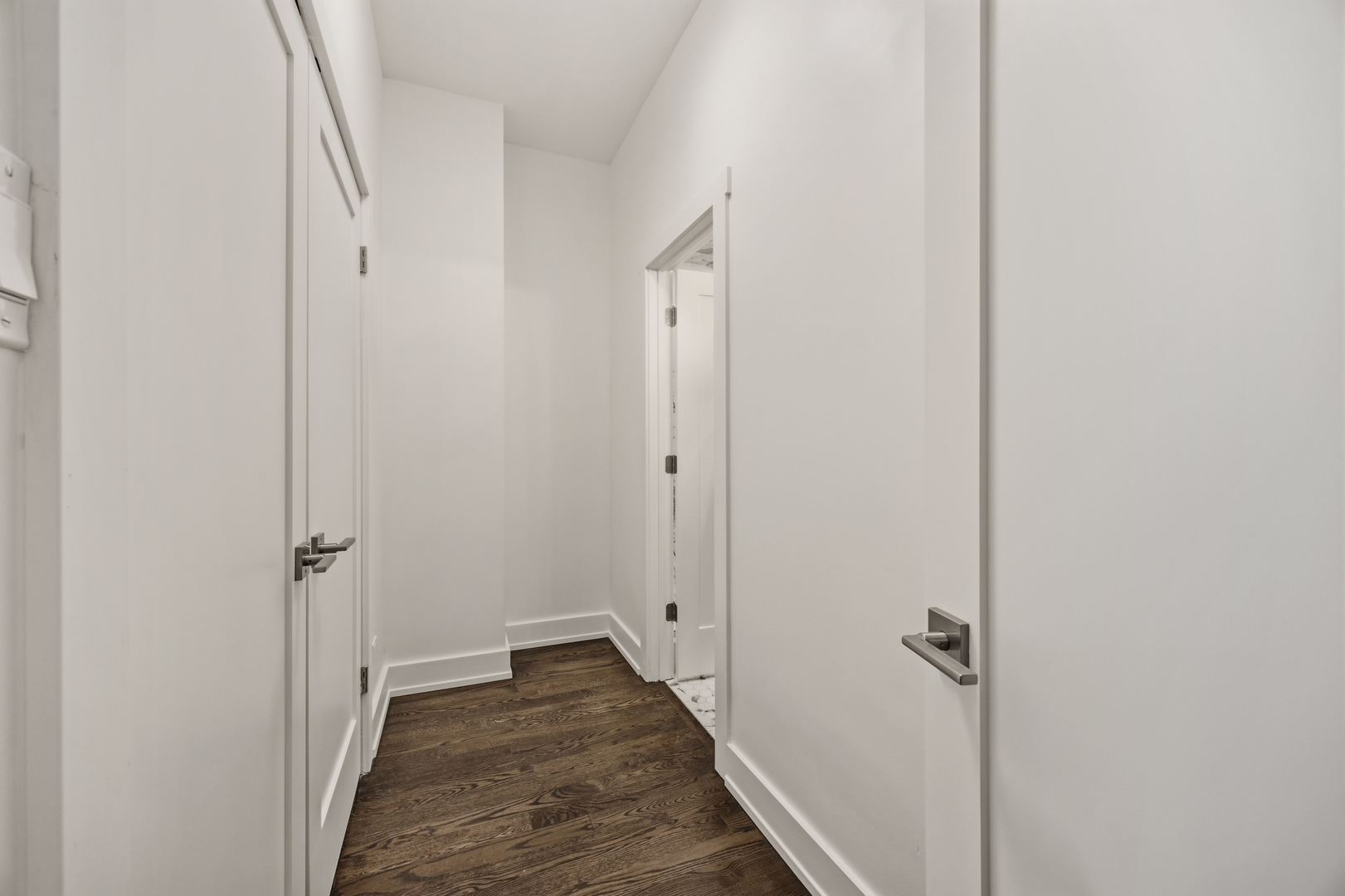 2107 North Clark Street Chicago, IL 60614 - Photo 21 of 39