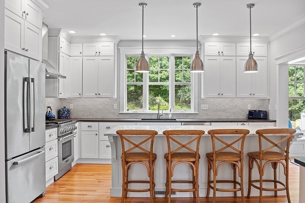 10 Dover Hill Road Topsfield, MA 01983 - Photo 6 of 40 Gallery Image 6