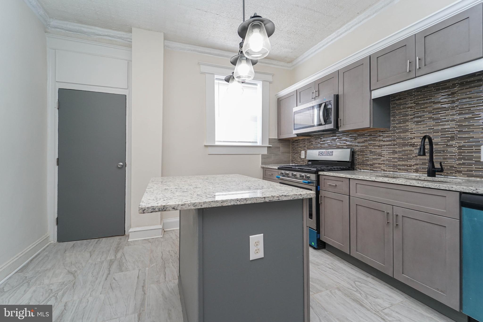 2749 Riggs Avenue Baltimore, MD 21216 - Photo 13 of 33