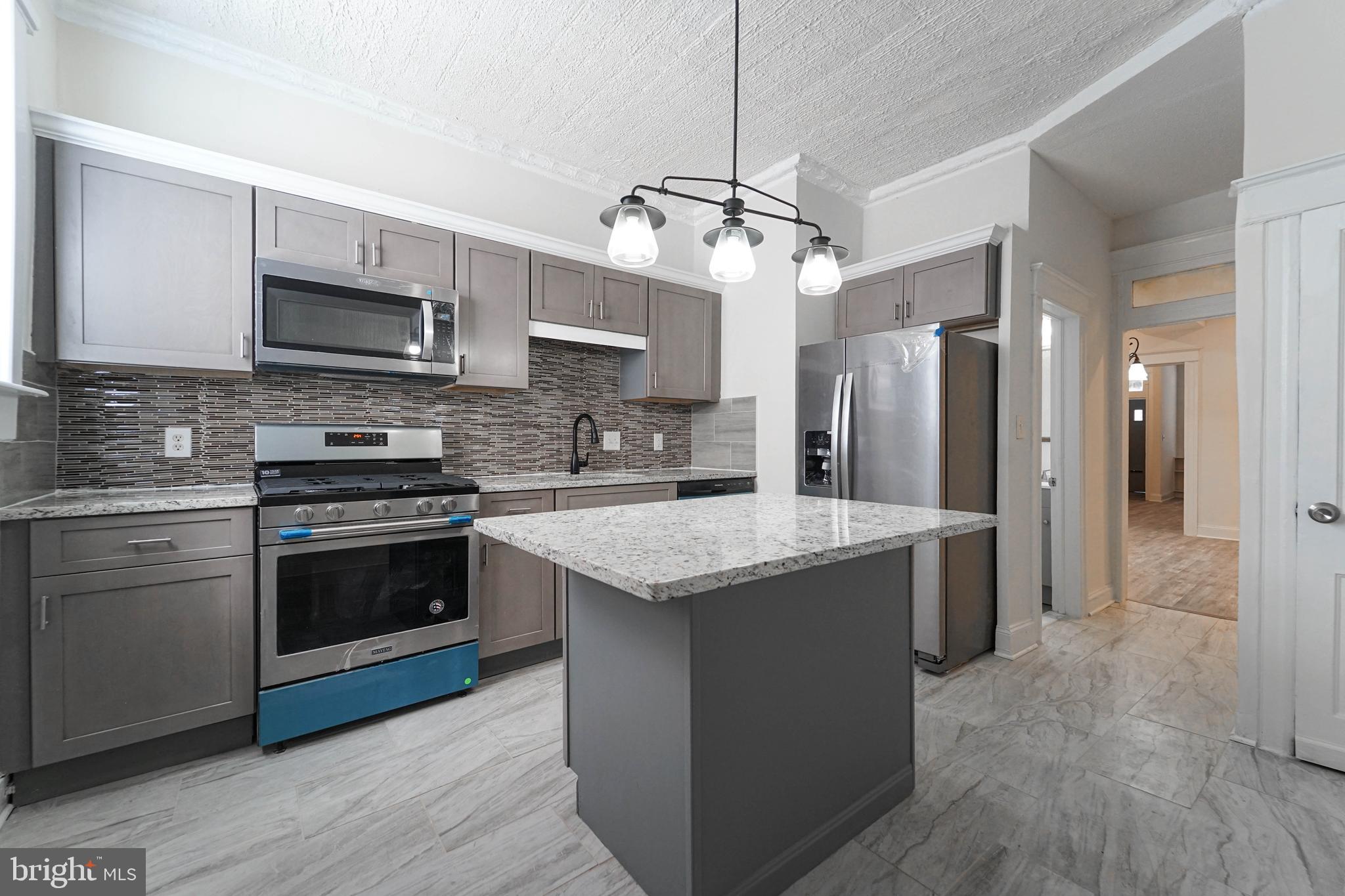 2749 Riggs Avenue Baltimore, MD 21216 - Photo 14 of 33