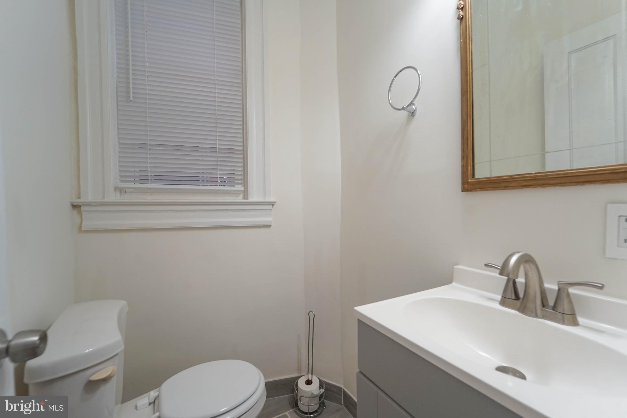 2749 Riggs Avenue Baltimore, MD 21216 - Photo 18 of 33