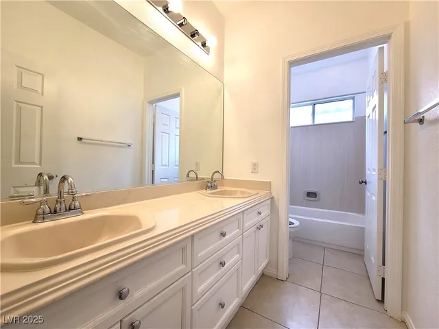 $2,500 | 9844 Sedona Shrine Avenue, Las Vegas, NV 89148