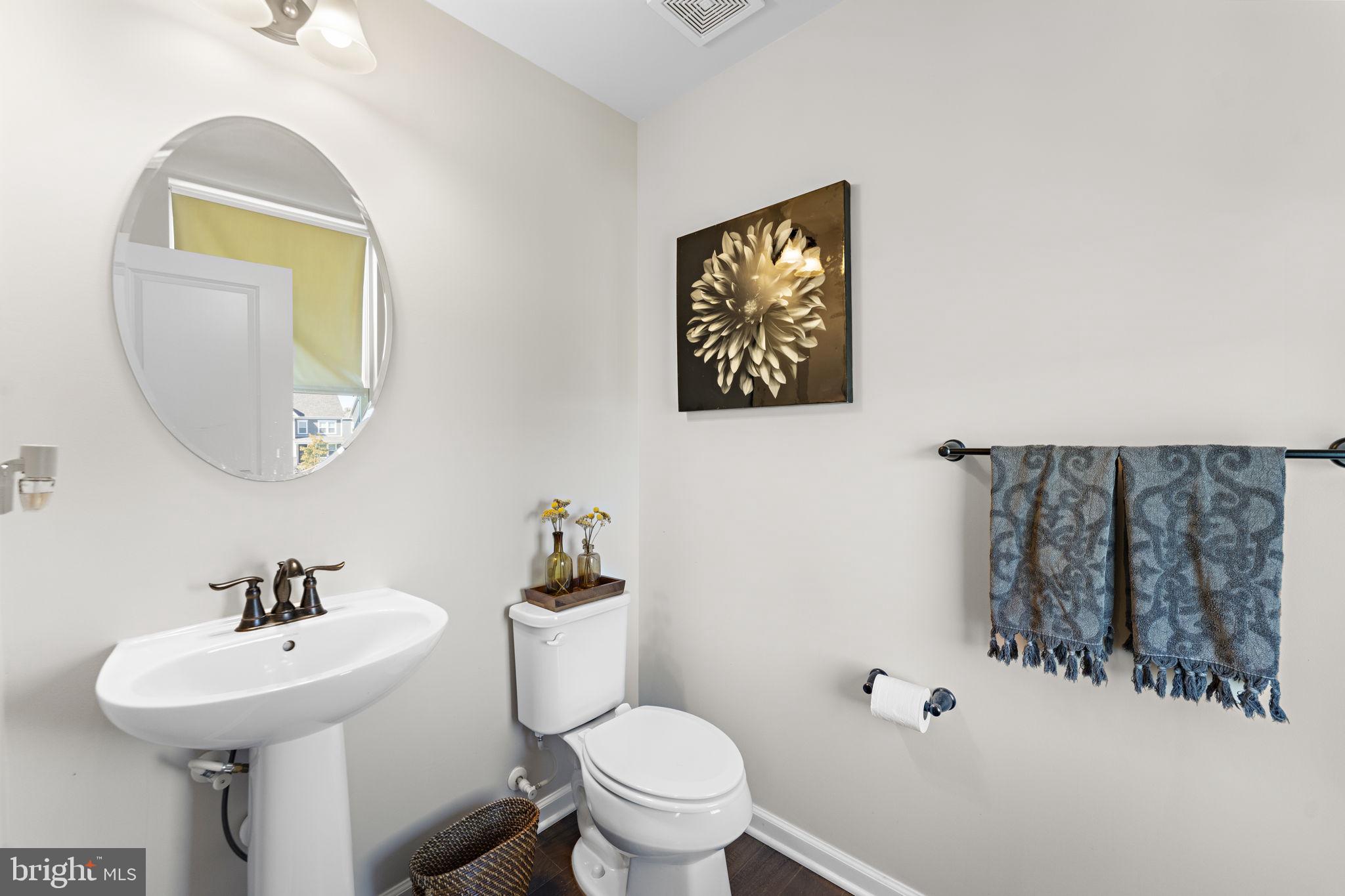17922 Spotted Oak Road Dumfries, VA 22026 - Photo 21 of 62 Main Level Half-Bath