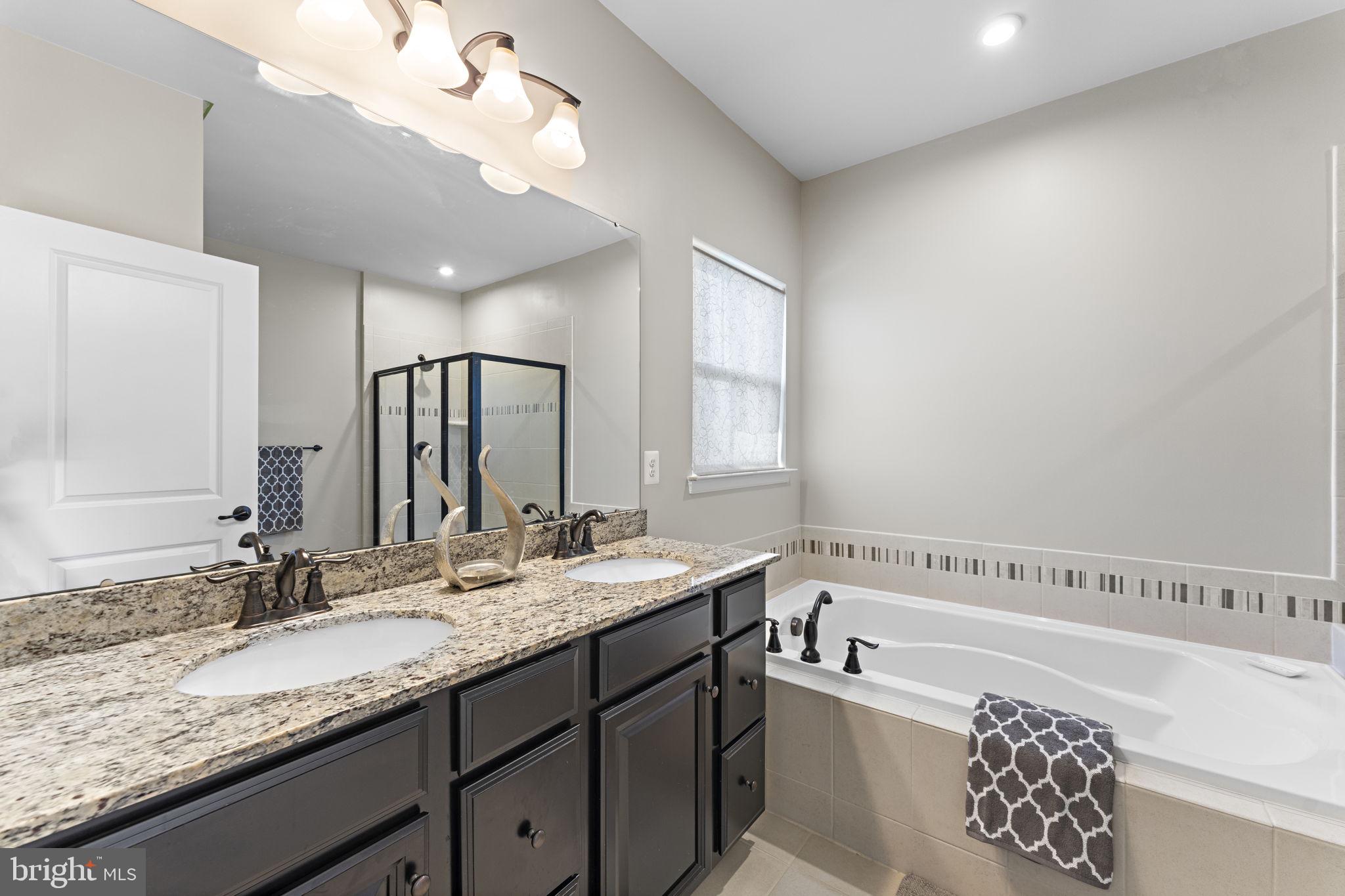 17922 Spotted Oak Road Dumfries, VA 22026 - Photo 28 of 62 Owners Ensuite