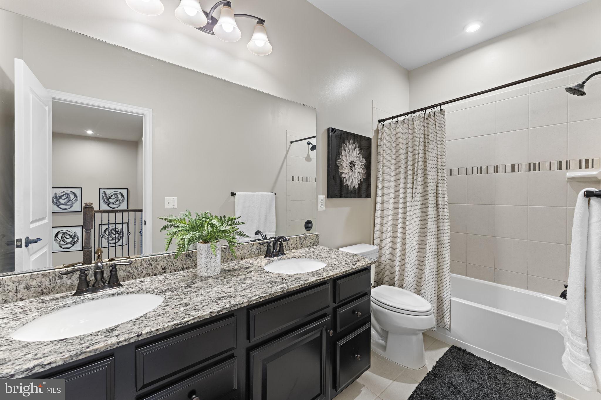 17922 Spotted Oak Road Dumfries, VA 22026 - Photo 36 of 62 Upper Level Full Bath w/Granite