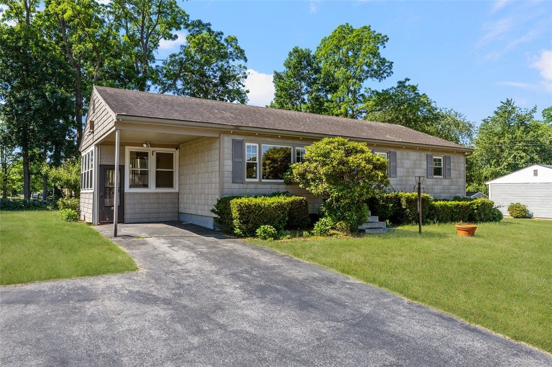 37 Ridgeway Drive Warren, RI 02885 - Photo 1 of 17