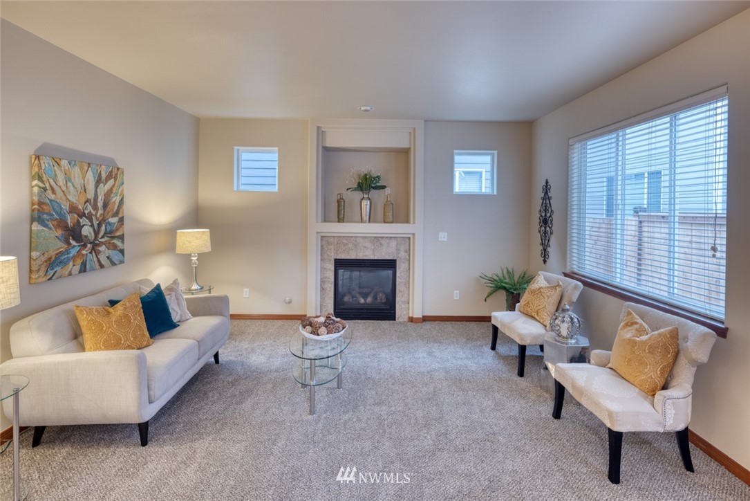 17823 19th Avenue Southeast Bothell, WA 98012 - Photo 4 of 27 Gallery Image 4